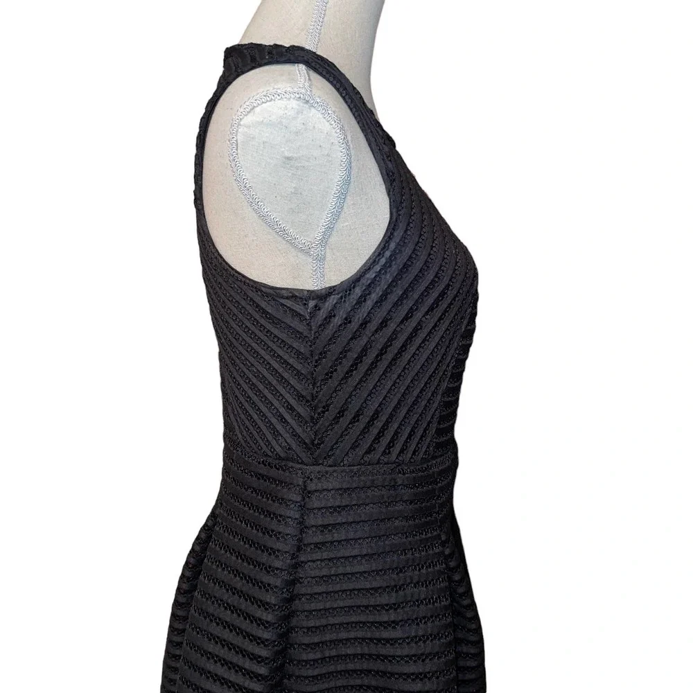 Mossimo Women’s Fit & Flare Little Black Dress Size Medium - Picture 3 of 6